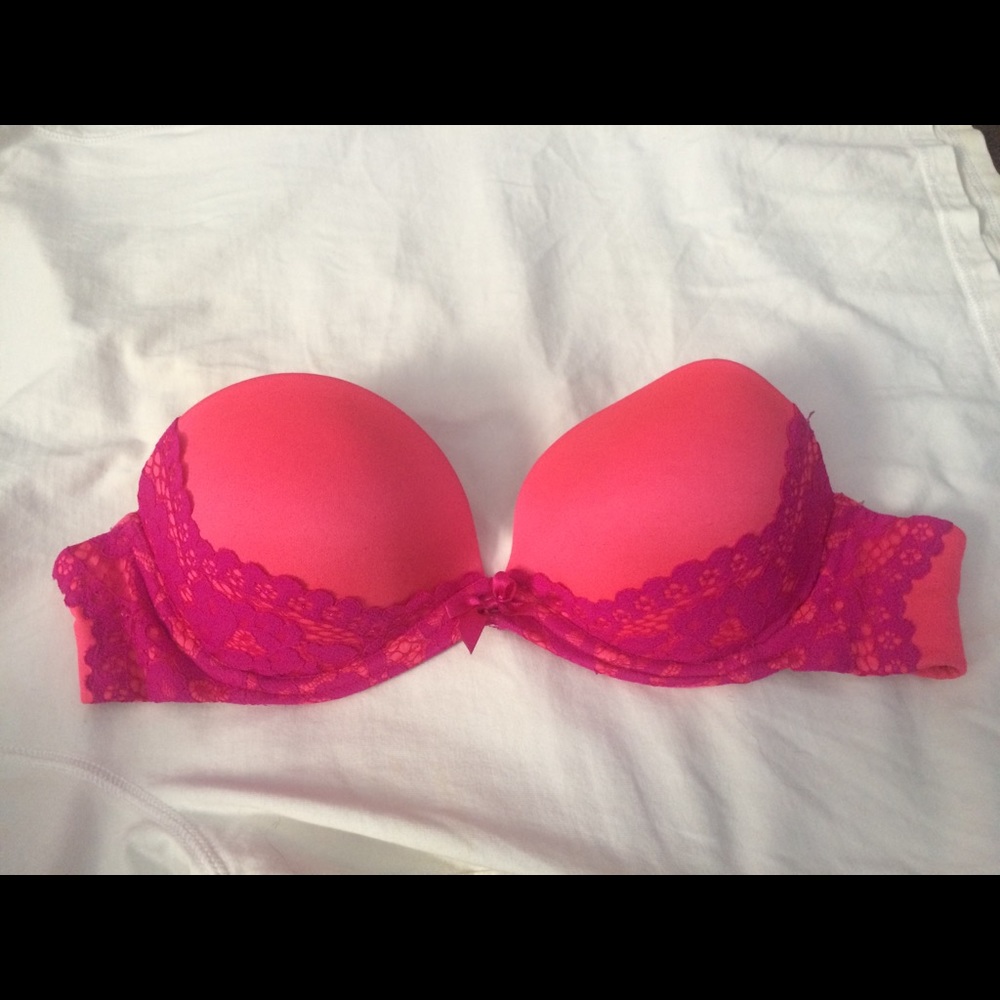 Strapless Victoria’s Secret bra